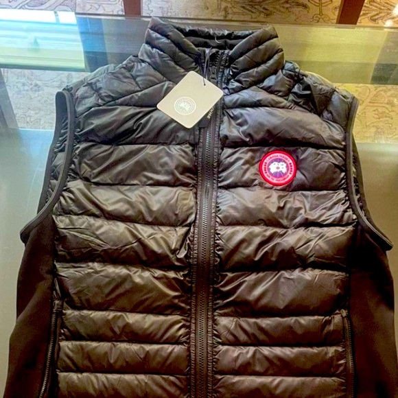 🔥🔥🔥
CANADA GOOSE HYBRIDGE LITE VEST XL NWT Black - Picture 1 of 16